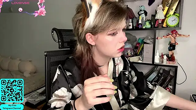 MadalynNosel online show from May 29, 2026, 7:03 am