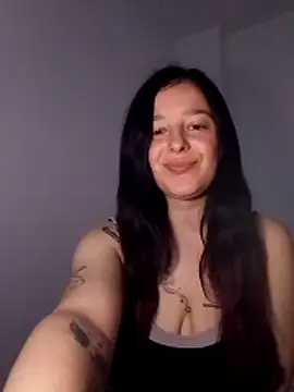 EmmaWillow online show from April 8, 2026, 10:28 am