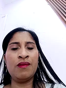 SofiaMendez1  online show from April 9, 2026, 4:24 pm