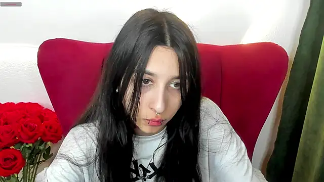 Snapshot of MelissaSparrow chatting on June 15, 2026, 2:12 am MelissaSparrow online show from June 15, 2026, 2:12 am