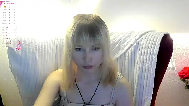 MiaKimiko online show from June 14, 2026, 1:13 am