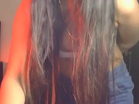 pari darling online show from April 13, 2026, 4:55 pm