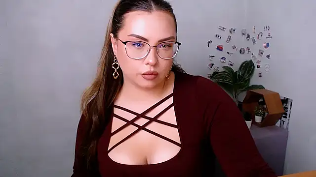 AminaSoul  online show from April 3, 2026, 6:42 am