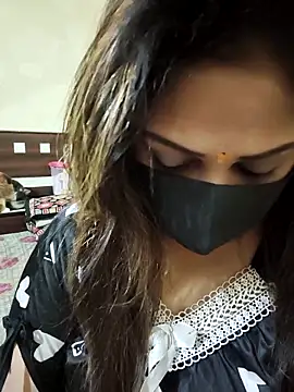 Snapshot of SluttySonam chatting on April 4, 2026, 9:27 am SluttySonam online show from April 4, 2026, 9:27 am