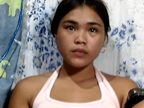 Snapshot of AsianPinay18 chatting on April 8, 2026, 11:12 am AsianPinay18 online show from April 8, 2026, 11:12 am