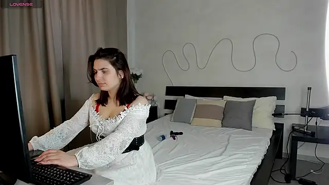 Snapshot of Alisa_Froks chatting on April 9, 2026, 9:37 am Alisa Froks online show from April 9, 2026, 9:37 am