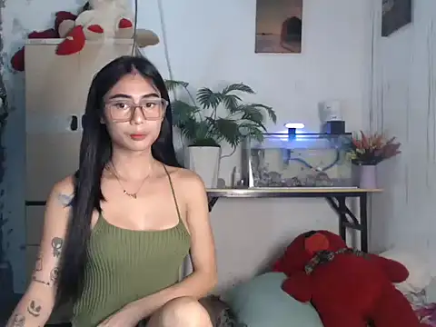 Snapshot of Martha4you chatting on June 17, 2026, 2:27 pm Martha4you online show from June 17, 2026, 2:27 pm