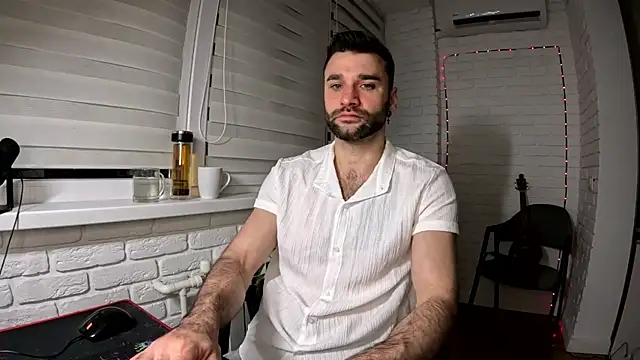 Snapshot of DaddySlava chatting on April 14, 2026, 7:08 pm DaddySlava online show from April 14, 2026, 7:08 pm