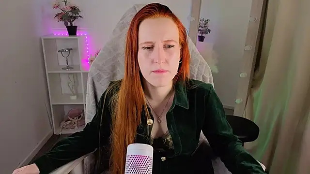 EvaBellea online show from April 11, 2026, 7:45 am