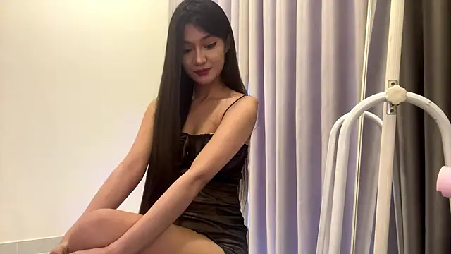 Snapshot of TequilaWatts chatting on April 6, 2026, 4:46 am TequilaWatts online show from April 6, 2026, 4:46 am