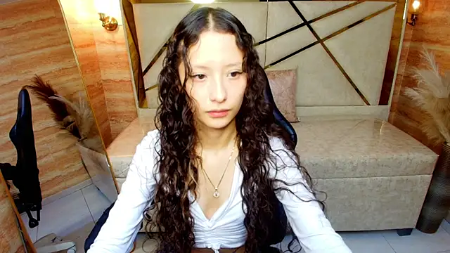 abby  r online show from April 11, 2026, 12:42 pm