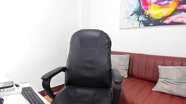 Thebestboyhot online show from April 12, 2026, 5:11 am