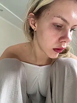 krixsta online show from April 2, 2026, 10:22 am