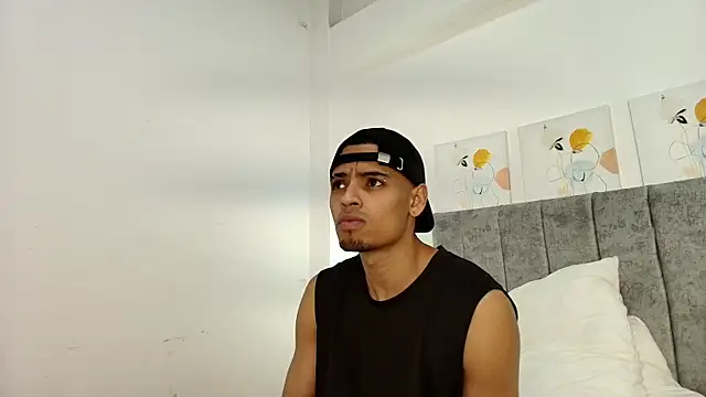 Pablo Cruzz online show from April 15, 2026, 7:29 pm