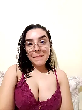 Snapshot of nellyanoni chatting on April 4, 2026, 5:14 am nellyanoni online show from April 4, 2026, 5:14 am