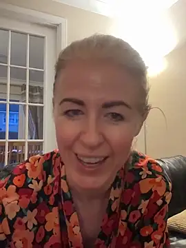 Laylaskyexx online show from April 10, 2026, 5:03 am