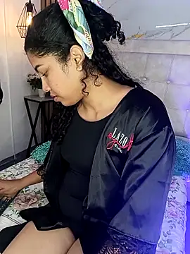 Anabell 03 online show from April 6, 2026, 6:42 pm