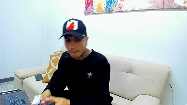 Snapshot of Charlie_Foxie chatting on April 8, 2026, 3:41 am Charlie Foxie online show from April 8, 2026, 3:41 am