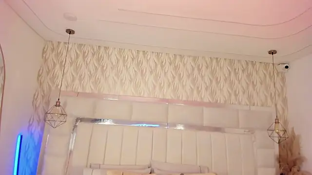 Snapshot of sharick_coper chatting on April 5, 2026, 5:14 am sharick coper online show from April 5, 2026, 5:14 am