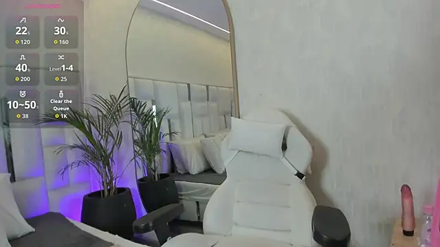 Snapshot of sharick_coper chatting on April 15, 2026, 4:07 am sharick coper online show from April 15, 2026, 4:07 am