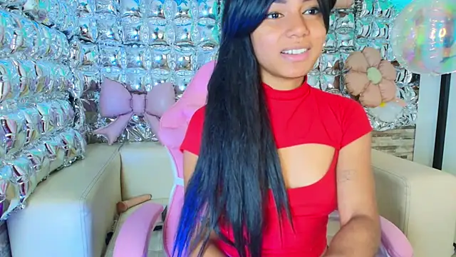 Snapshot of candy-paris chatting on June 10, 2026, 2:51 pm candy-paris online show from June 10, 2026, 2:51 pm