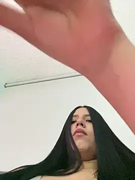IsabelaRivers online show from May 27, 2026, 3:58 am