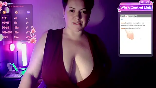 DarkCherryVelvet online show from April 8, 2026, 10:44 pm