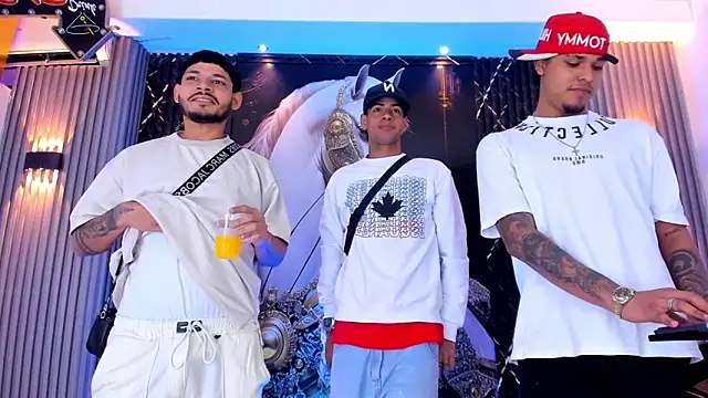 the knights of the night  online show from April 15, 2026, 4:07 am