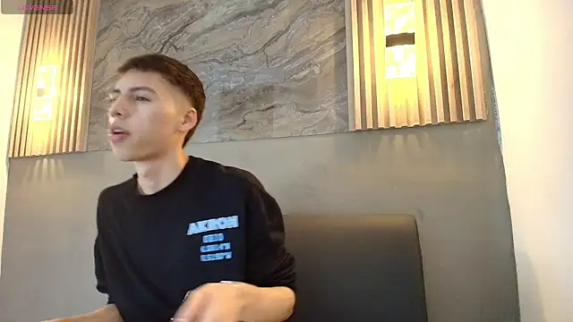 KENNY HANK online show from April 16, 2026, 3:51 am