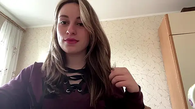 SpringSummers online show from April 12, 2026, 8:17 am