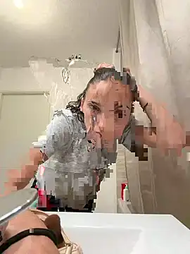 Lolaa92i online show from April 23, 2026, 12:51 pm