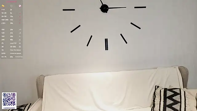 ShanitaLenhardt online show from April 8, 2026, 4:14 am