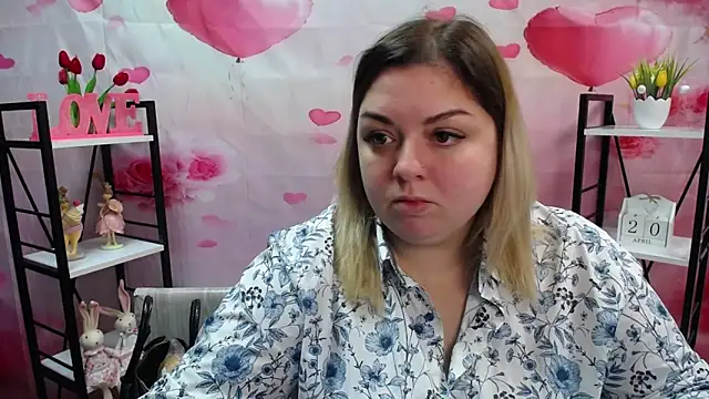 AdelinaMaster online show from April 20, 2026, 5:03 pm