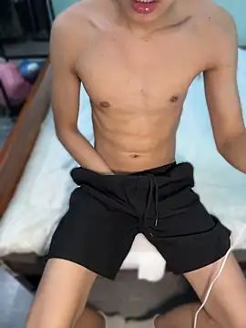 TuanTrankkk online show from May 5, 2026, 12:02 am