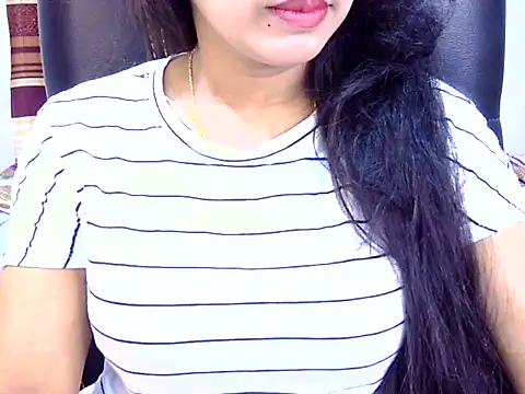 Noor Zarin online show from May 25, 2026, 6:39 pm