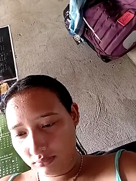 naughty girl hot  online show from April 13, 2026, 1:37 pm