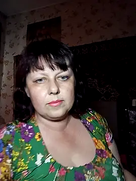 Snapshot of AuroKaria chatting on April 11, 2026, 9:57 am AuroKaria online show from April 11, 2026, 9:57 am