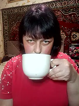 Snapshot of AuroKaria chatting on April 2, 2026, 5:41 pm AuroKaria online show from April 2, 2026, 5:41 pm