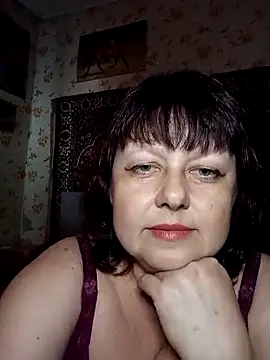 Snapshot of AuroKaria chatting on April 9, 2026, 1:28 pm AuroKaria online show from April 9, 2026, 1:28 pm