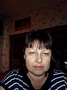 Snapshot of AuroKaria chatting on April 12, 2026, 2:09 pm AuroKaria online show from April 12, 2026, 2:09 pm