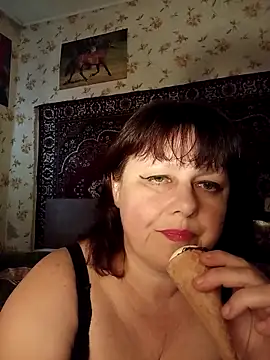 Snapshot of AuroKaria chatting on April 22, 2026, 11:39 am AuroKaria online show from April 22, 2026, 11:39 am