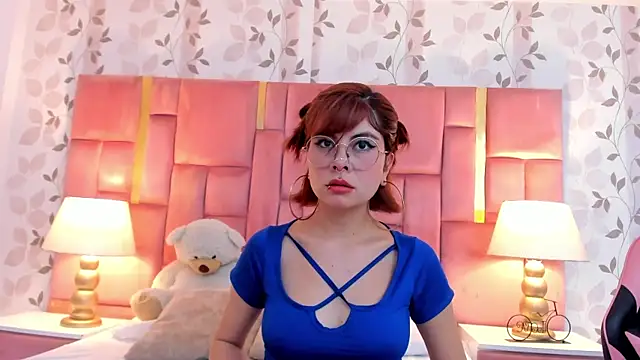 Snapshot of NahiaMendoza chatting on April 8, 2026, 3:30 am NahiaMendoza online show from April 8, 2026, 3:30 am