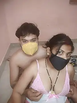 Snapshot of SURAJSAVITA chatting on April 11, 2026, 8:45 pm SURAJSAVITA online show from April 11, 2026, 8:45 pm