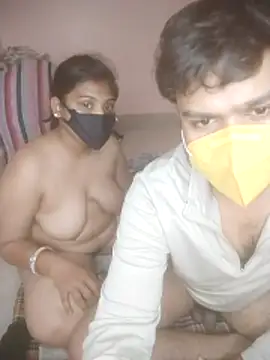 Snapshot of SURAJSAVITA chatting on April 4, 2026, 6:36 pm SURAJSAVITA online show from April 4, 2026, 6:36 pm