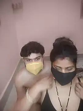 Snapshot of SURAJSAVITA chatting on April 15, 2026, 8:09 pm SURAJSAVITA online show from April 15, 2026, 8:09 pm