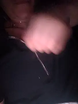 sara 41 online show from April 13, 2026, 9:41 pm