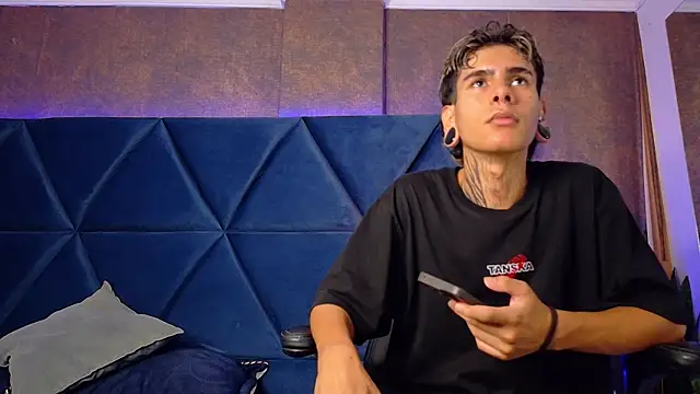 Bel Sebu online show from April 13, 2026, 10:47 pm