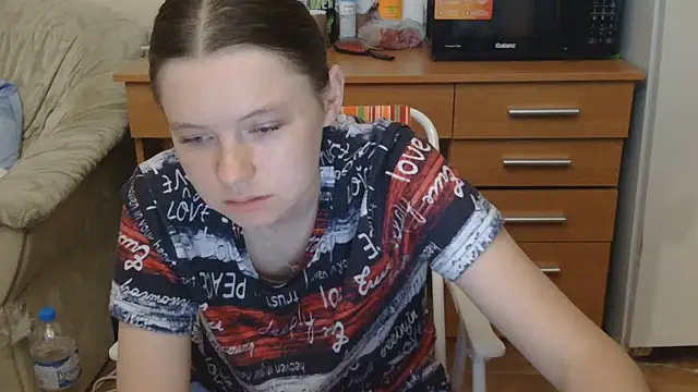Snapshot of JessicaHolland1 chatting on July 19, 2026, 5:32 pm JessicaHolland1 online show from July 19, 2026, 5:32 pm