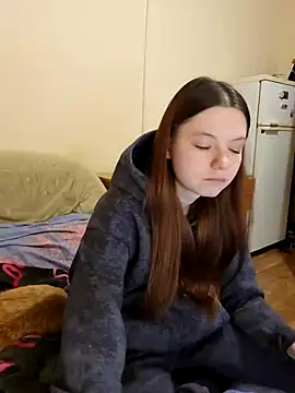 Snapshot of JessicaHolland1 chatting on April 14, 2026, 4:12 pm JessicaHolland1 online show from April 14, 2026, 4:12 pm