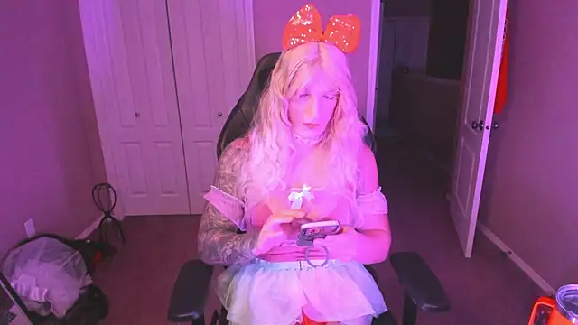 Sissydream334 online show from April 12, 2026, 2:26 am